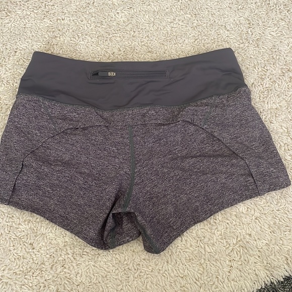 Lululemon Speed Up Mid-Rise Short - Picture 2 of 2